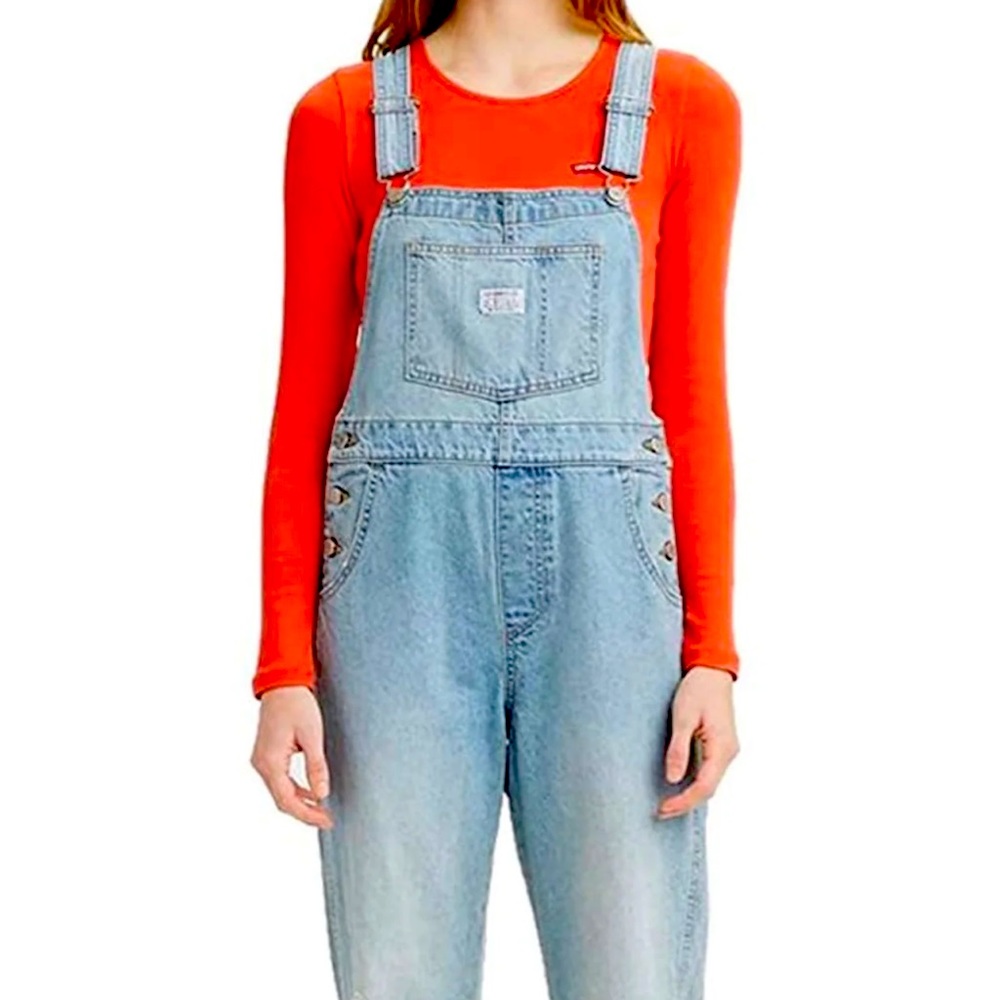 Levi’s overalls medium